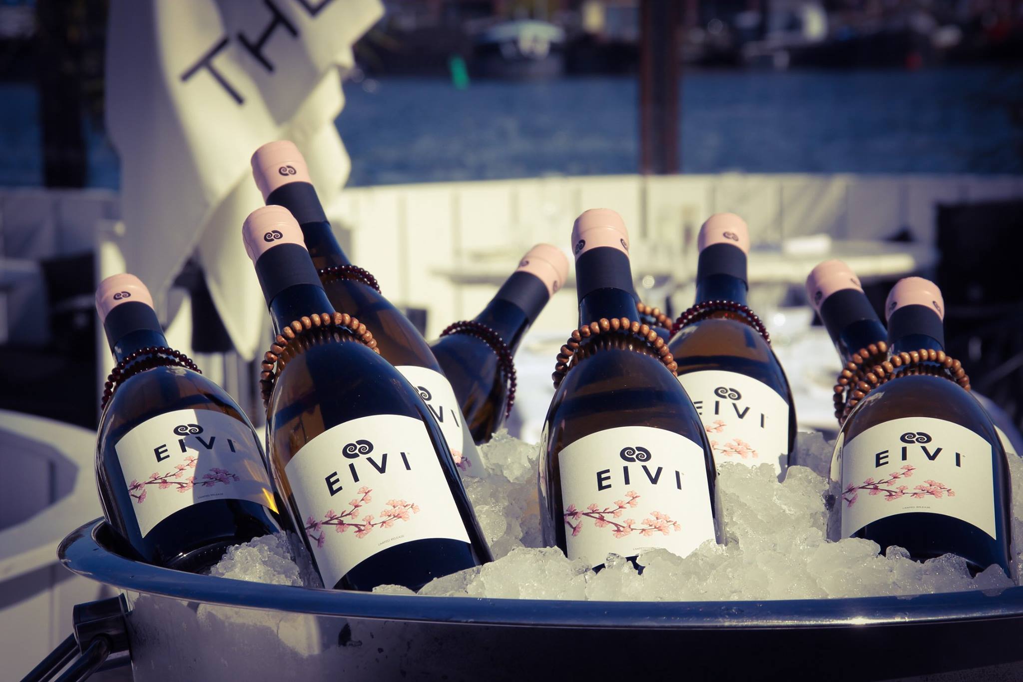 EIVI The Embraced Wine - Afbeelding 3